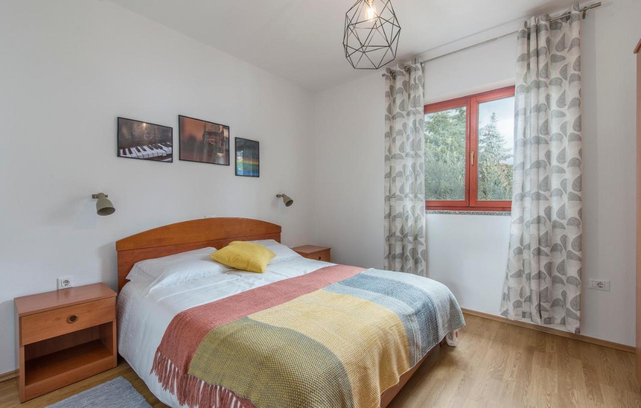 Apartman Bowie & Apartment Morgan 포레치 외부 사진